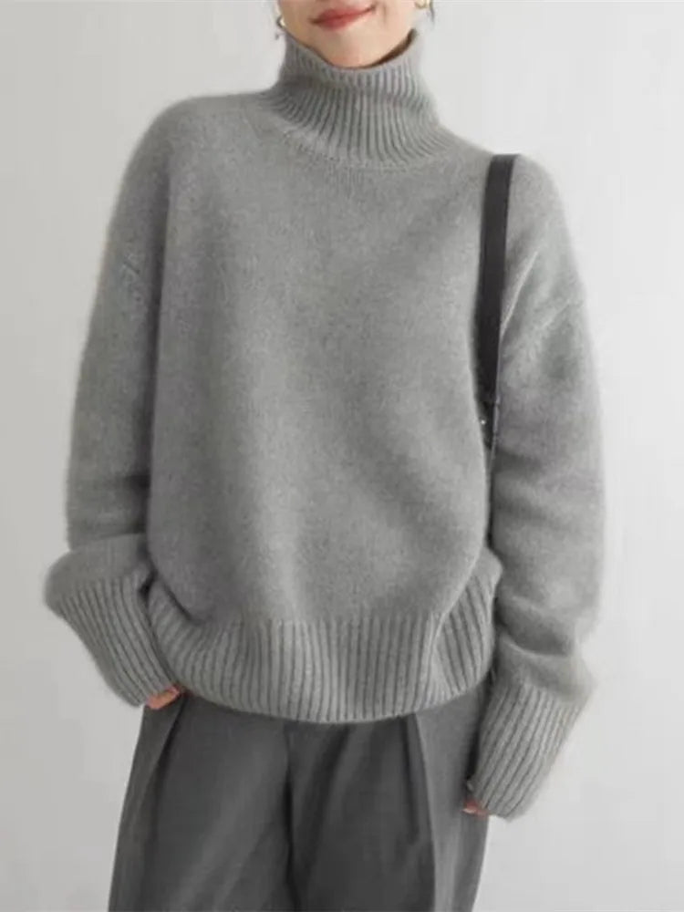 Isabella™ - Cashmere Turtleneck